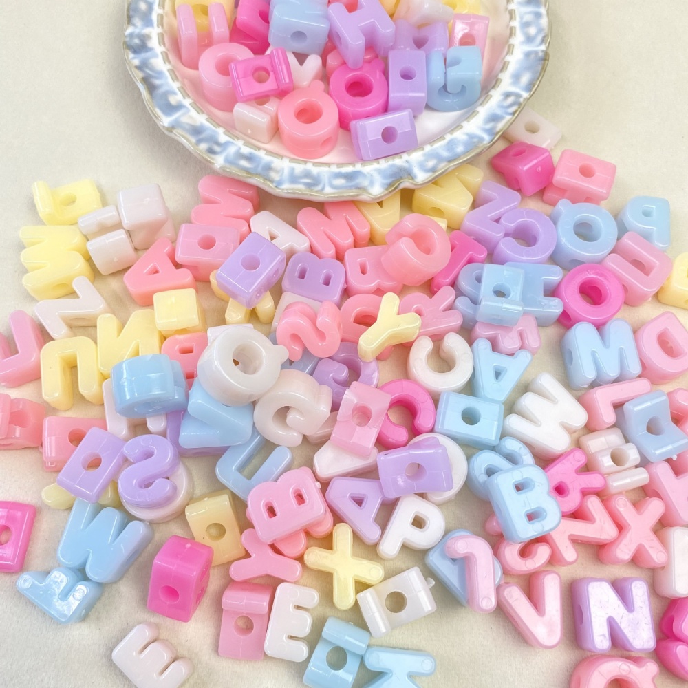 Jewelry Making Tutorials - Perles de lettres en acrylique de