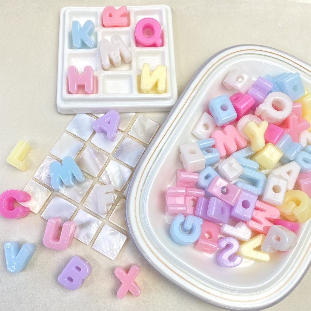 Perles de lettres en acrylique - Jewelry Making Tutorials avis et prix