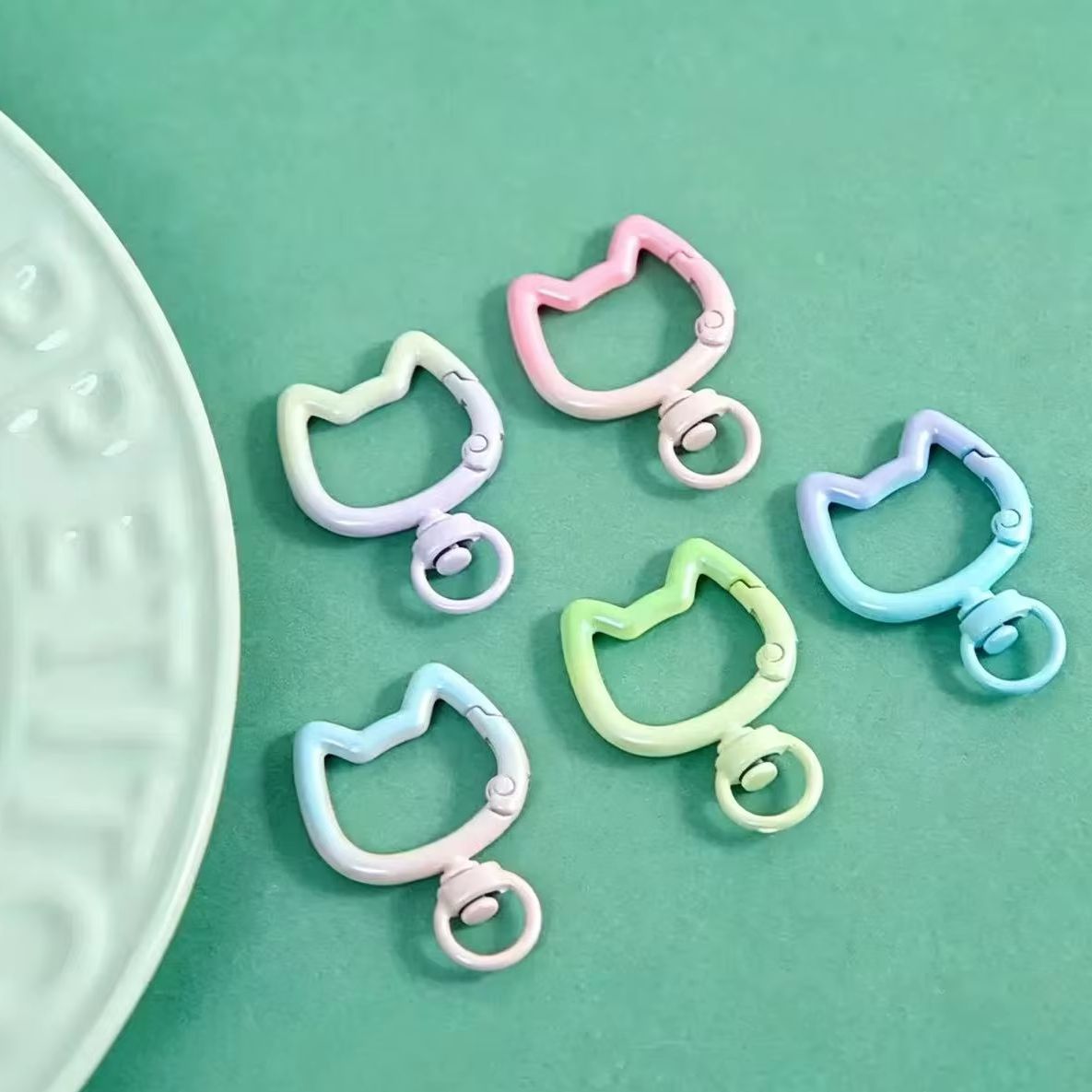 Lot de 5 à 10 mousquetons dégr - Jewelry Making Articles avis et prix